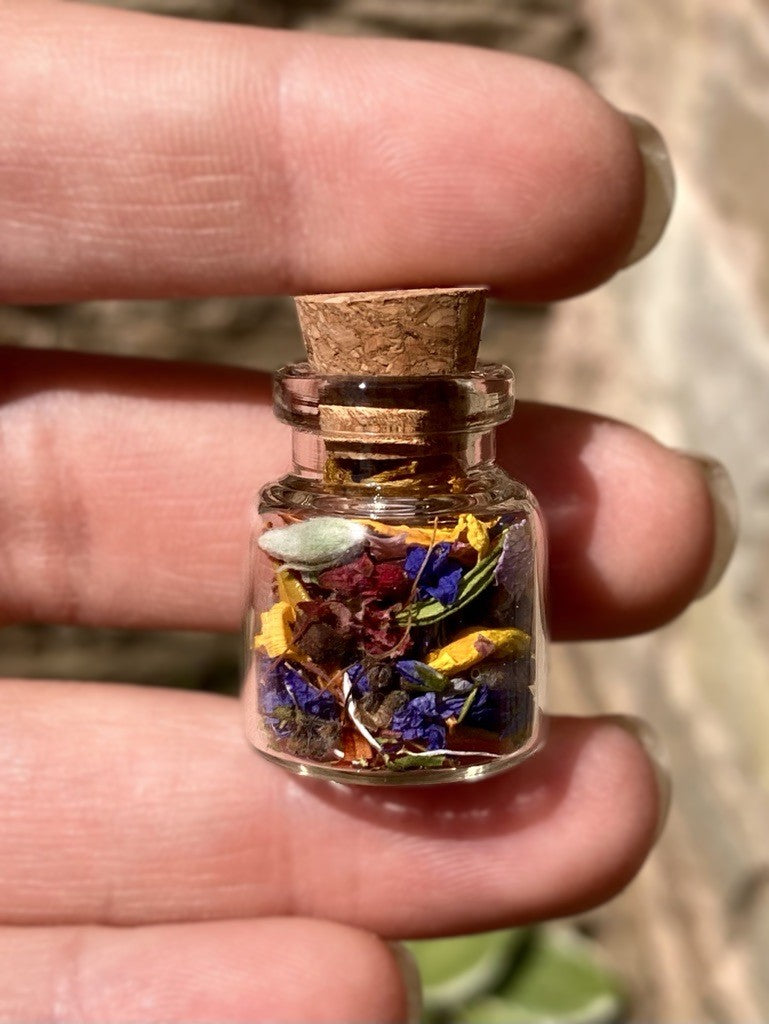 'Country Cottage' journey jar