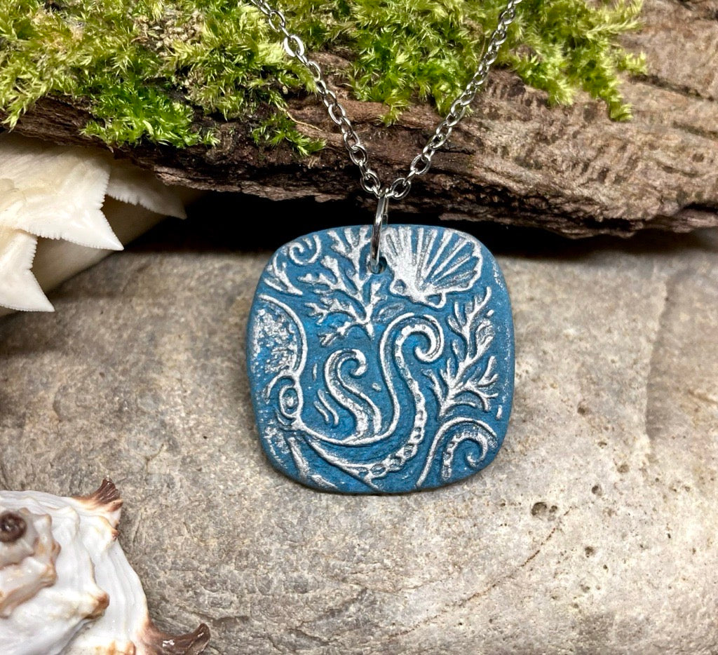 Octopus tile necklace - capri blue